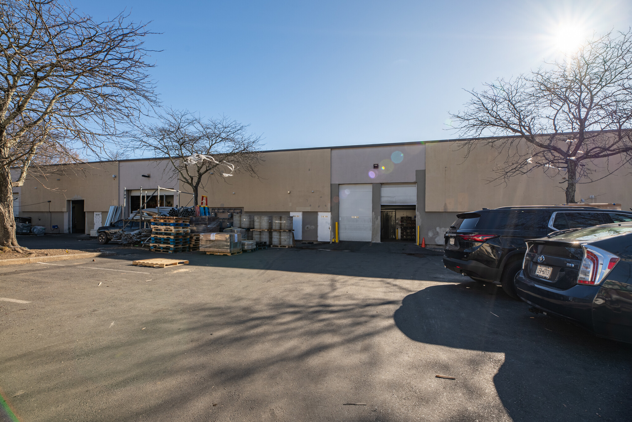 310 Roosevelt Ave, Spring Valley, NY à louer Photo principale– Image 1 sur 25