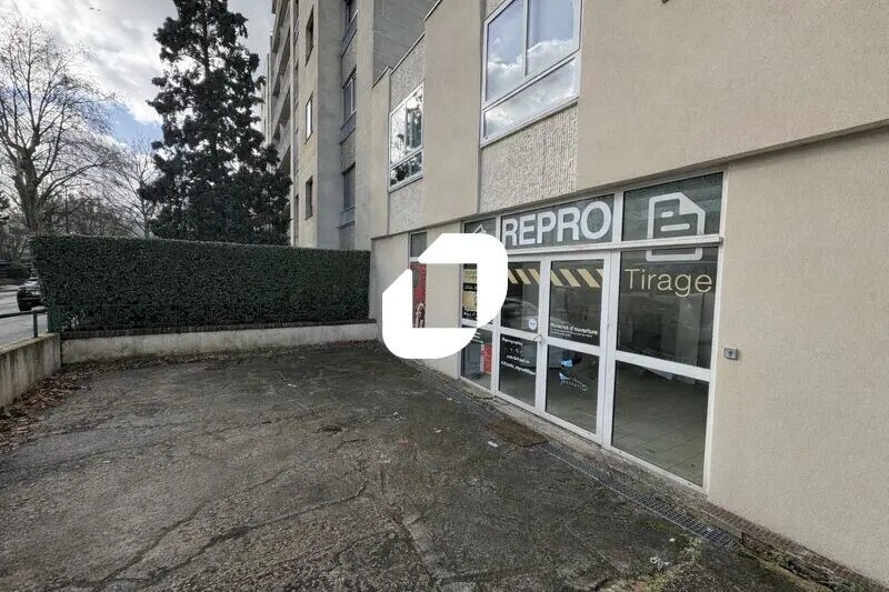 Bureau dans Fontenay-aux-Roses à louer - Photo de l’immeuble – Image 1 sur 5