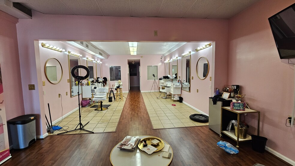 220-228 Reisterstown Rd, Baltimore, MD à louer - Photo intérieure – Image 2 sur 11