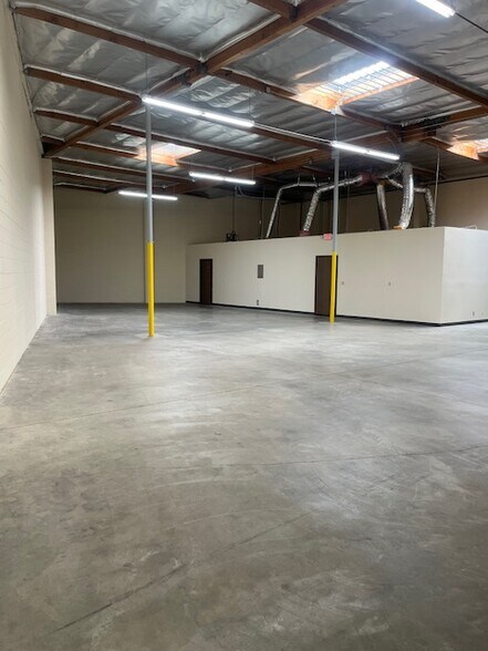 4700 E Miller Dr, Temple City, CA à louer - Photo de l’immeuble – Image 3 sur 9