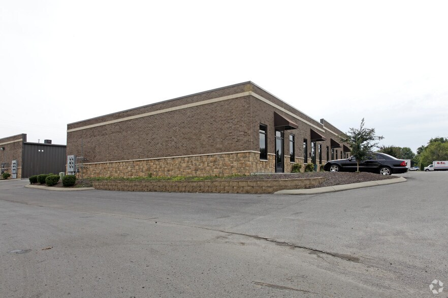 2231 NW Broad St, Murfreesboro, TN à louer - Photo de l’immeuble – Image 3 sur 39