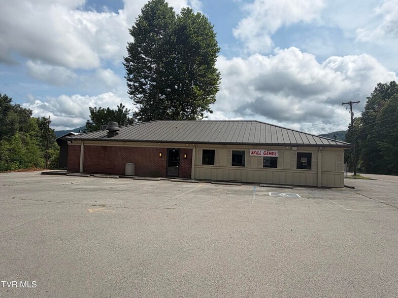 920 E 5th St N, Big Stone Gap, VA à vendre - Photo de l’immeuble – Image 2 sur 25