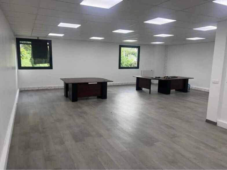 Bureau dans Créteil à louer - Photo de l’immeuble – Image 2 sur 6