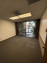 261 E Broadway, Salt Lake City, UT à louer Photo de l’immeuble– Image 2 sur 4