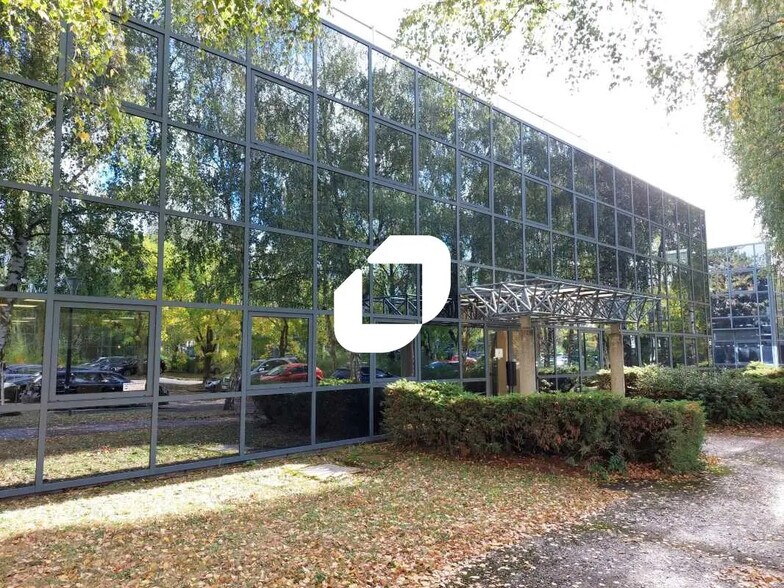 4 Rue René Razel, Saclay à louer - Photo de l’immeuble – Image 2 sur 9