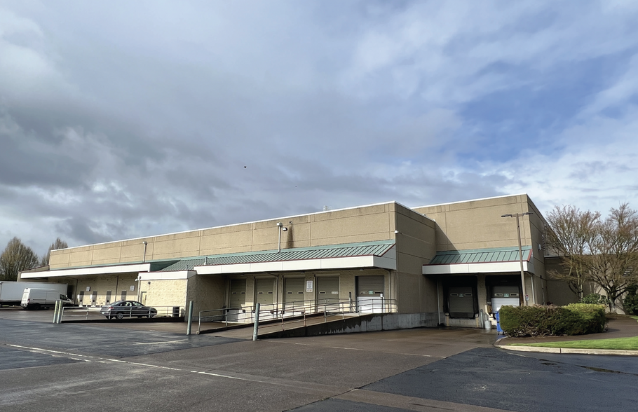 3500 Chad Dr, Eugene, OR à louer - Photo de l’immeuble – Image 2 sur 8