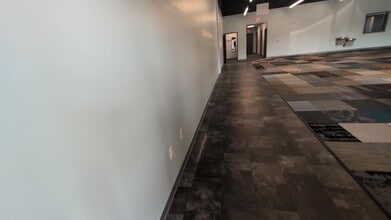 1000 W Wisconsin Ave, Appleton, WI à louer - Vidéo sur l’annonce professionnelle 