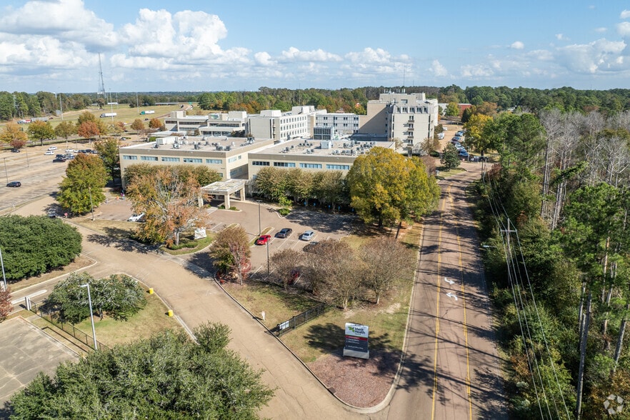 1860 Chadwick Dr, Jackson, MS à louer - Aérien – Image 2 sur 5