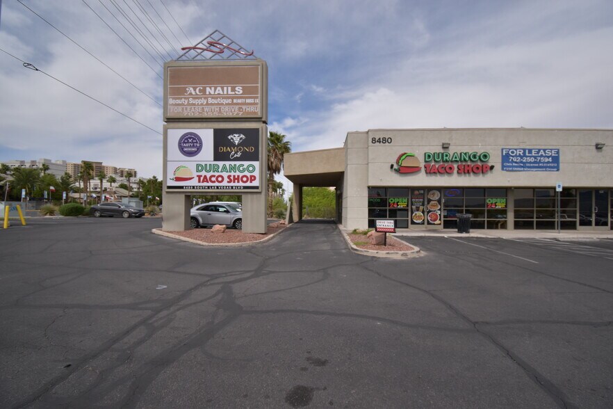 8480 S Las Vegas Blvd, Las Vegas, NV à louer - Photo de l’immeuble – Image 2 sur 14