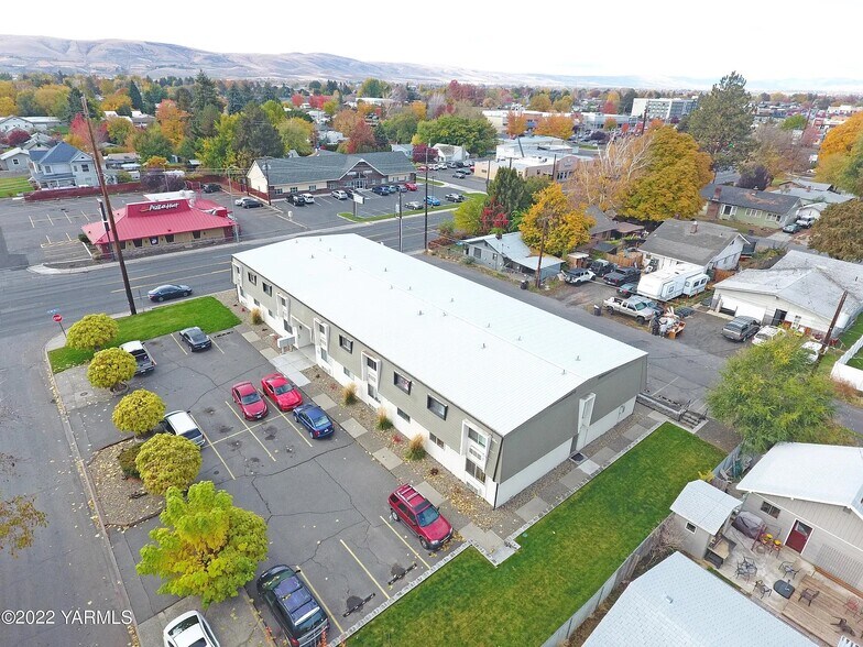 1020 S 20th Ave, Yakima, WA à vendre - Photo de l’immeuble – Image 2 sur 13