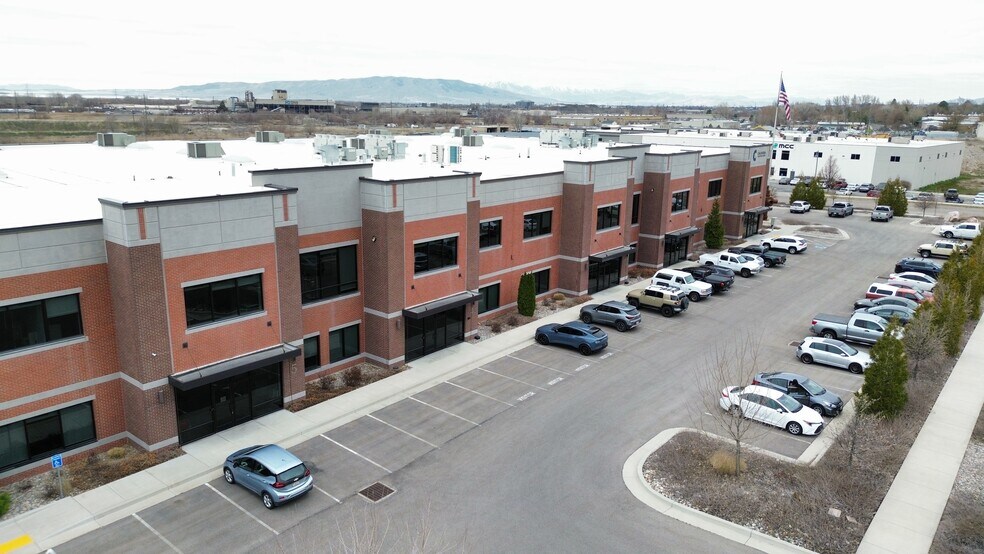 3000 S Sierra Vista Way, Provo, UT à louer - Photo de l’immeuble – Image 2 sur 14