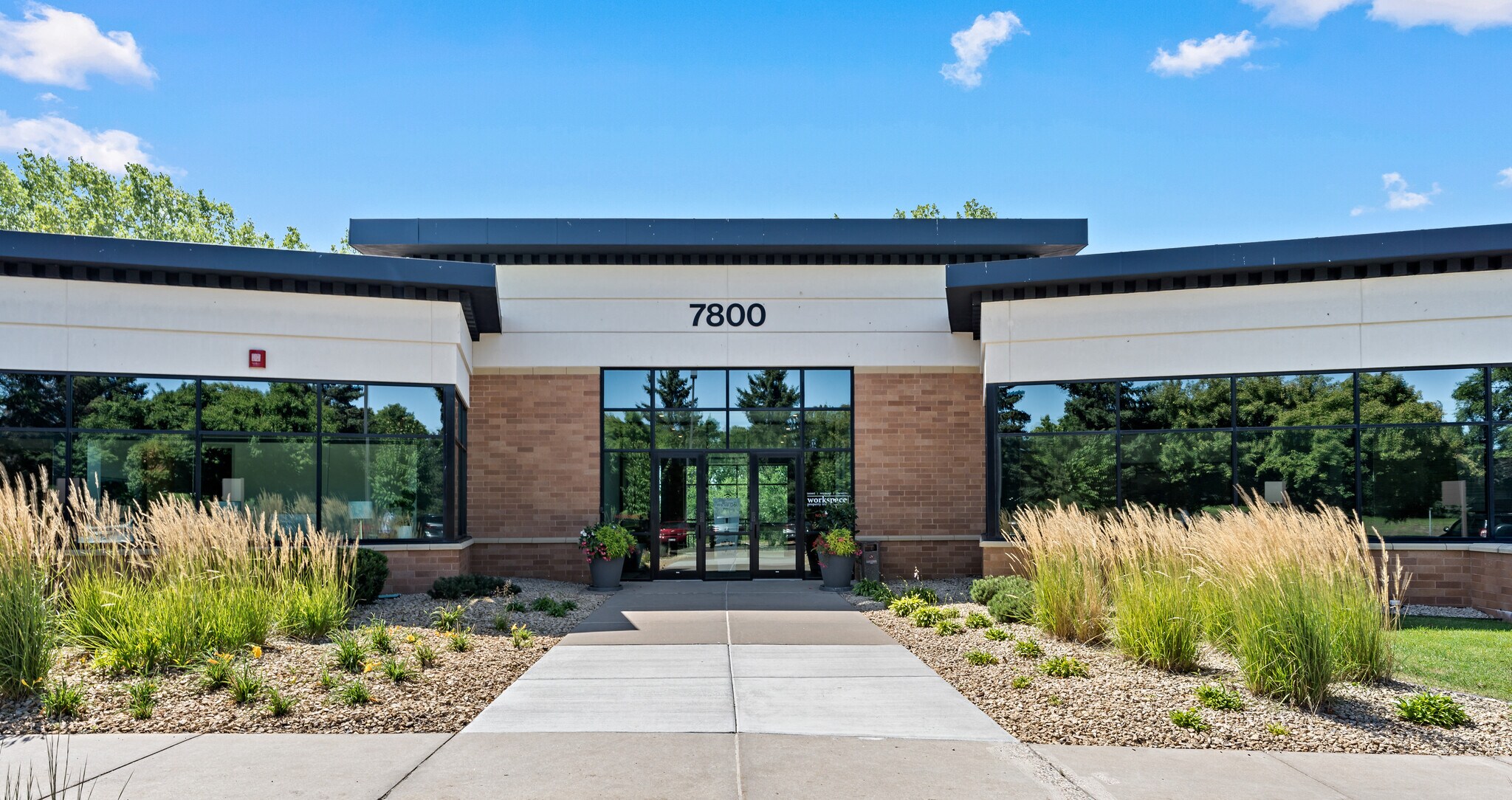 7800 Equitable Dr, Eden Prairie, MN à louer Photo de l’immeuble– Image 1 sur 9