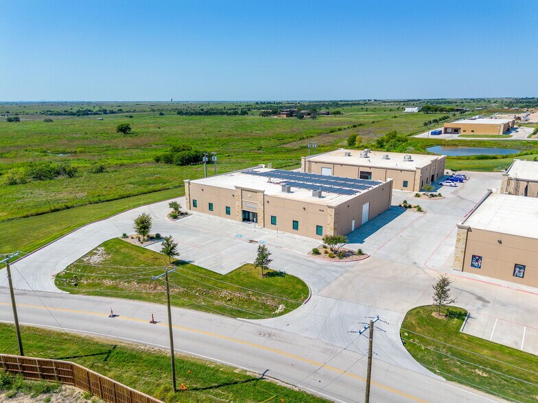1510 Markum Ranch Rd, Fort Worth, TX à louer - Photo de l’immeuble – Image 3 sur 28