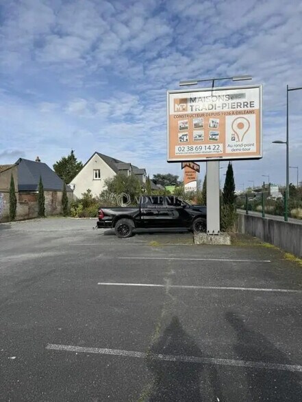 Bureau dans Orléans à louer - Photo de l’immeuble – Image 3 sur 7