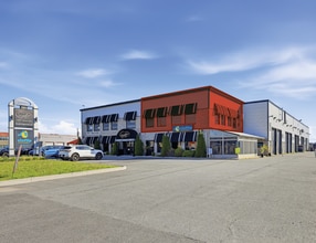 1015 Boul Lionel-Boulet, Varennes, QC à louer Photo intérieure– Image 1 sur 5