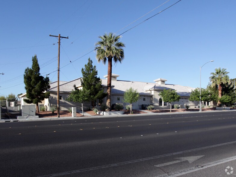 501 Rose St, Las Vegas, NV à louer - Photo de l’immeuble – Image 3 sur 4