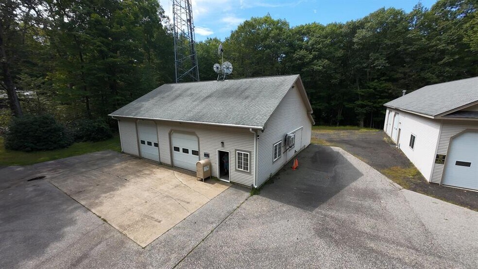 1050 Buckley Hwy, Union, CT à vendre - Photo de l’immeuble – Image 2 sur 13