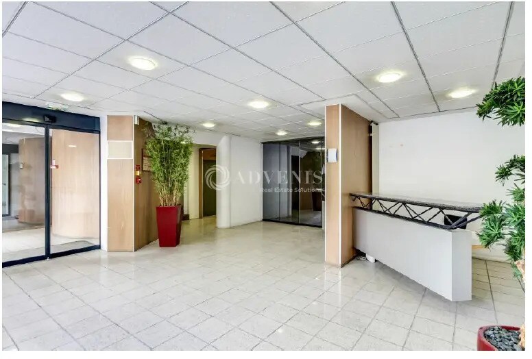 Bureau dans Paris à louer - Hall d’entrée – Image 2 sur 2