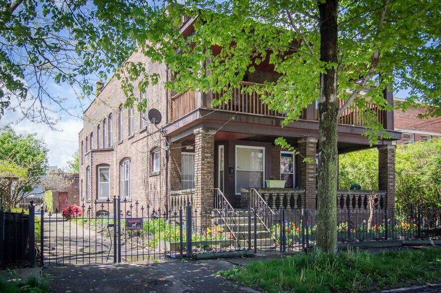1052 E 62nd St, Cleveland, OH à vendre - Photo principale – Image 1 sur 16