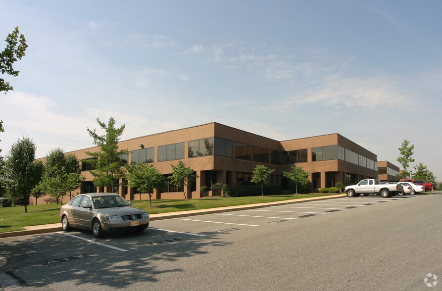 10101-10123 Senate Dr, Lanham, MD à louer - Photo de l’immeuble – Image 3 sur 10