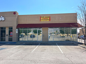 11400 Sean Haggerty Dr, El Paso, TX à louer Photo de l’immeuble– Image 2 sur 2