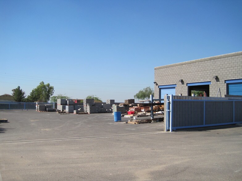 601 N Jackrabbit Trl, Buckeye, AZ à louer - Photo de l’immeuble – Image 3 sur 8