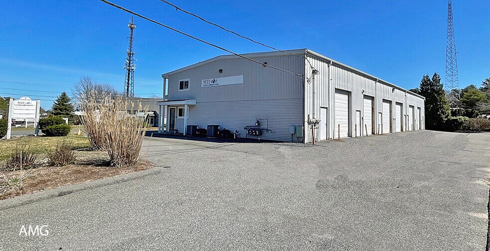 5 Dupont Ave, South Yarmouth, MA à louer - Photo de l’immeuble – Image 1 sur 4