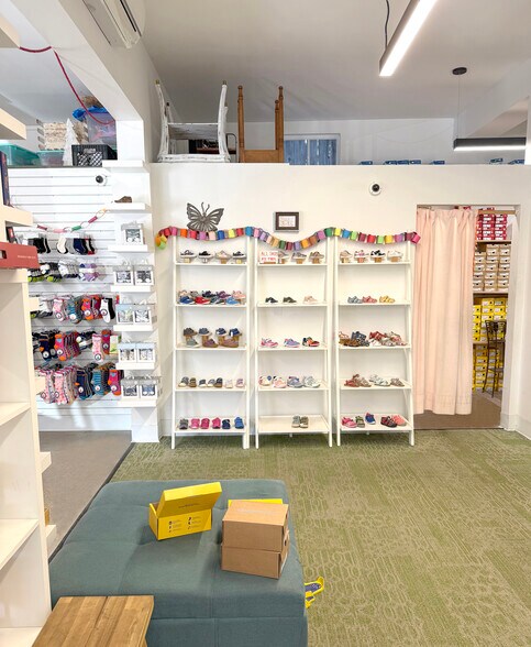 5510 College Ave, Oakland, CA à louer - Photo intérieure – Image 2 sur 12