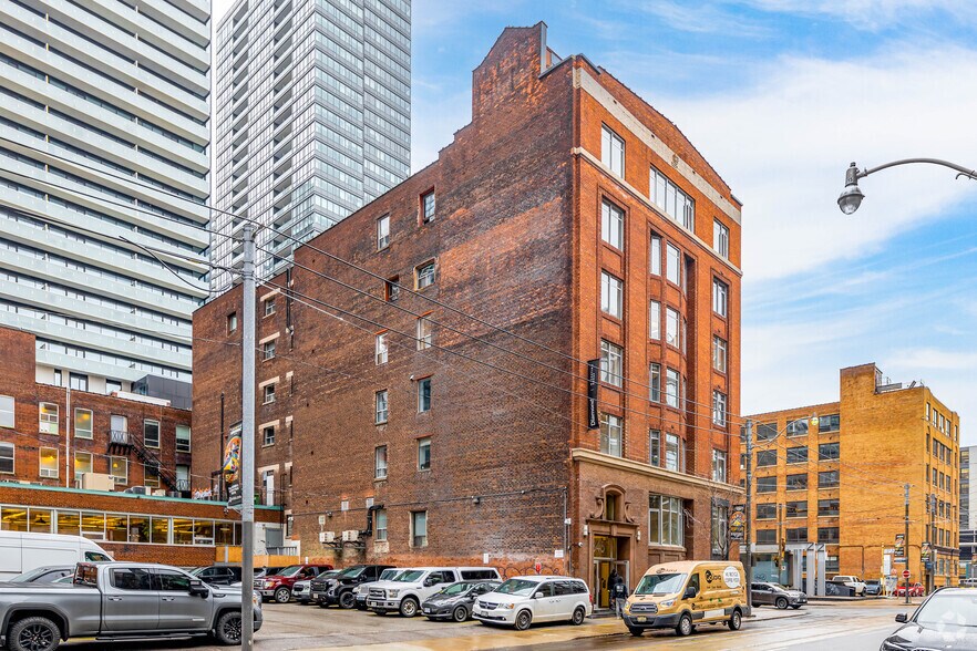 345 Adelaide St W, Toronto, ON à louer - Photo de l’immeuble – Image 3 sur 4