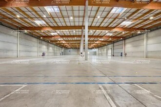 Industriel/Logistique dans Brie-Comte-Robert à louer Photo intérieure– Image 2 sur 7