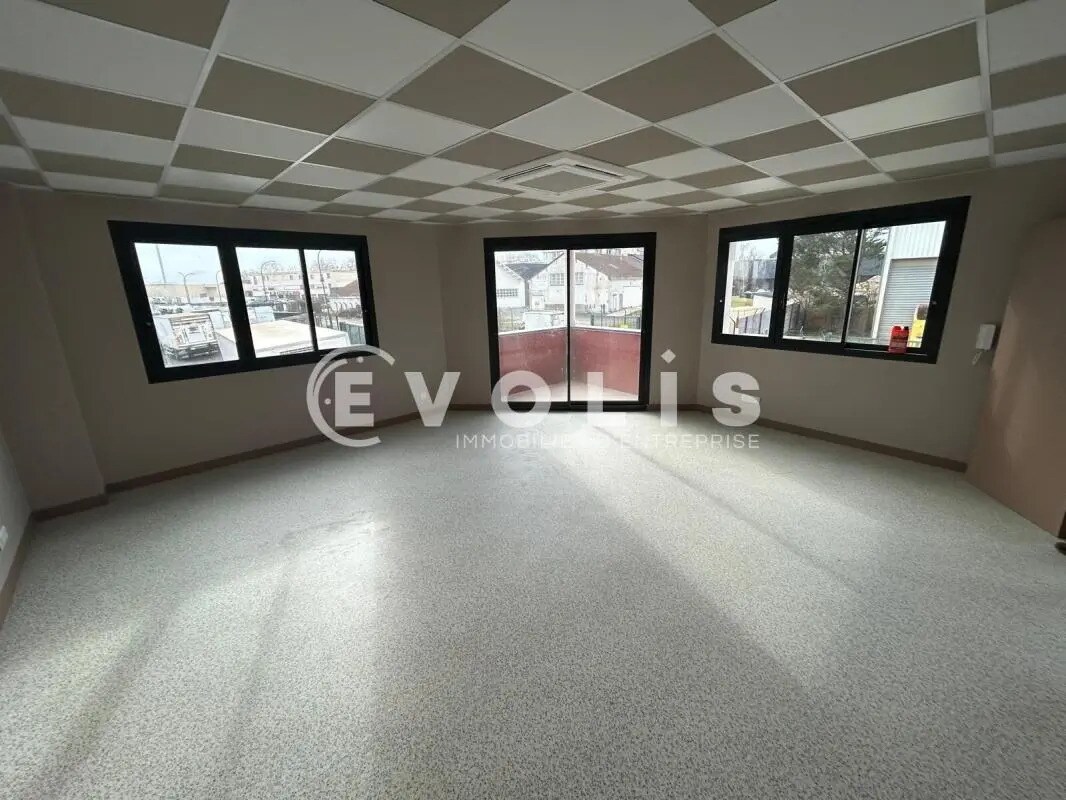 Bureau dans Ormoy à louer Photo intérieure– Image 1 sur 7