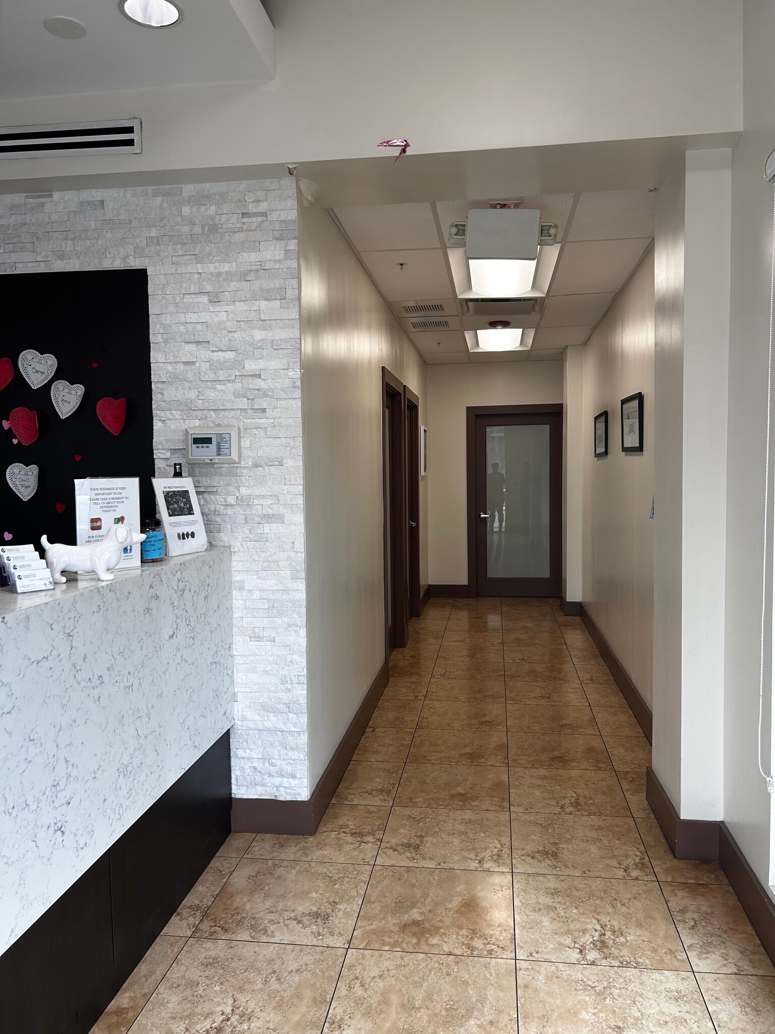 311-313 E Hallandale Beach Blvd, Hallandale Beach, FL à louer Hall d’entrée– Image 1 sur 9