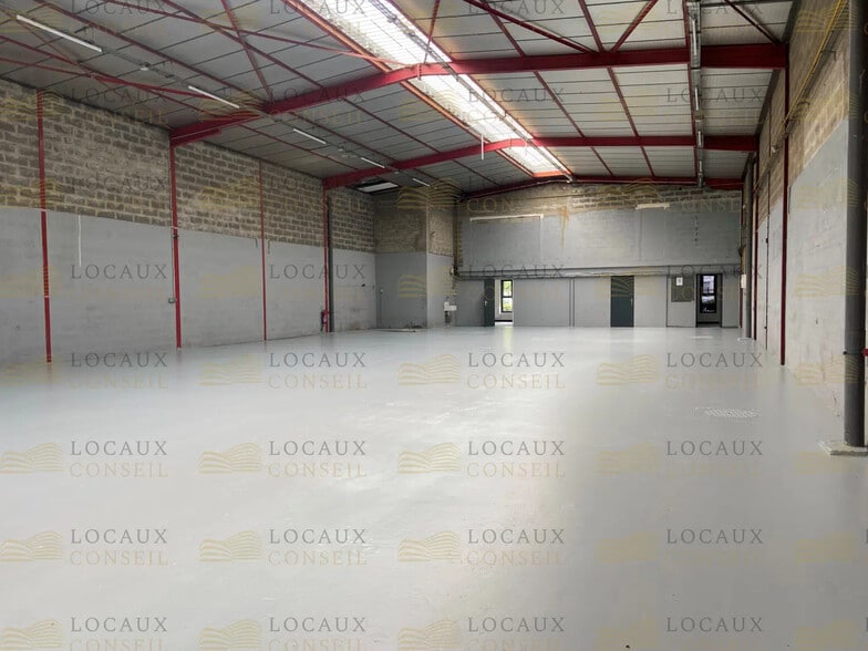 14 Rue Des Oziers, SAINT-OUEN-L'AUMONE à louer - Photo de l’immeuble – Image 2 sur 7