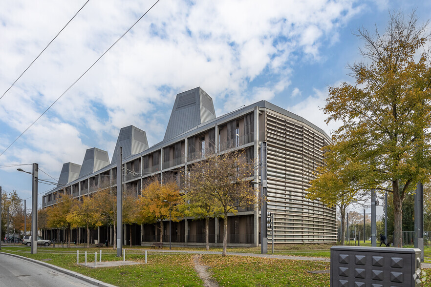 Bureau dans Bordeaux à louer - Photo principale – Image 1 sur 4