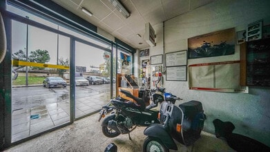 Local commercial dans Alcorcón, Madrid à louer Photo intérieure– Image 2 sur 11