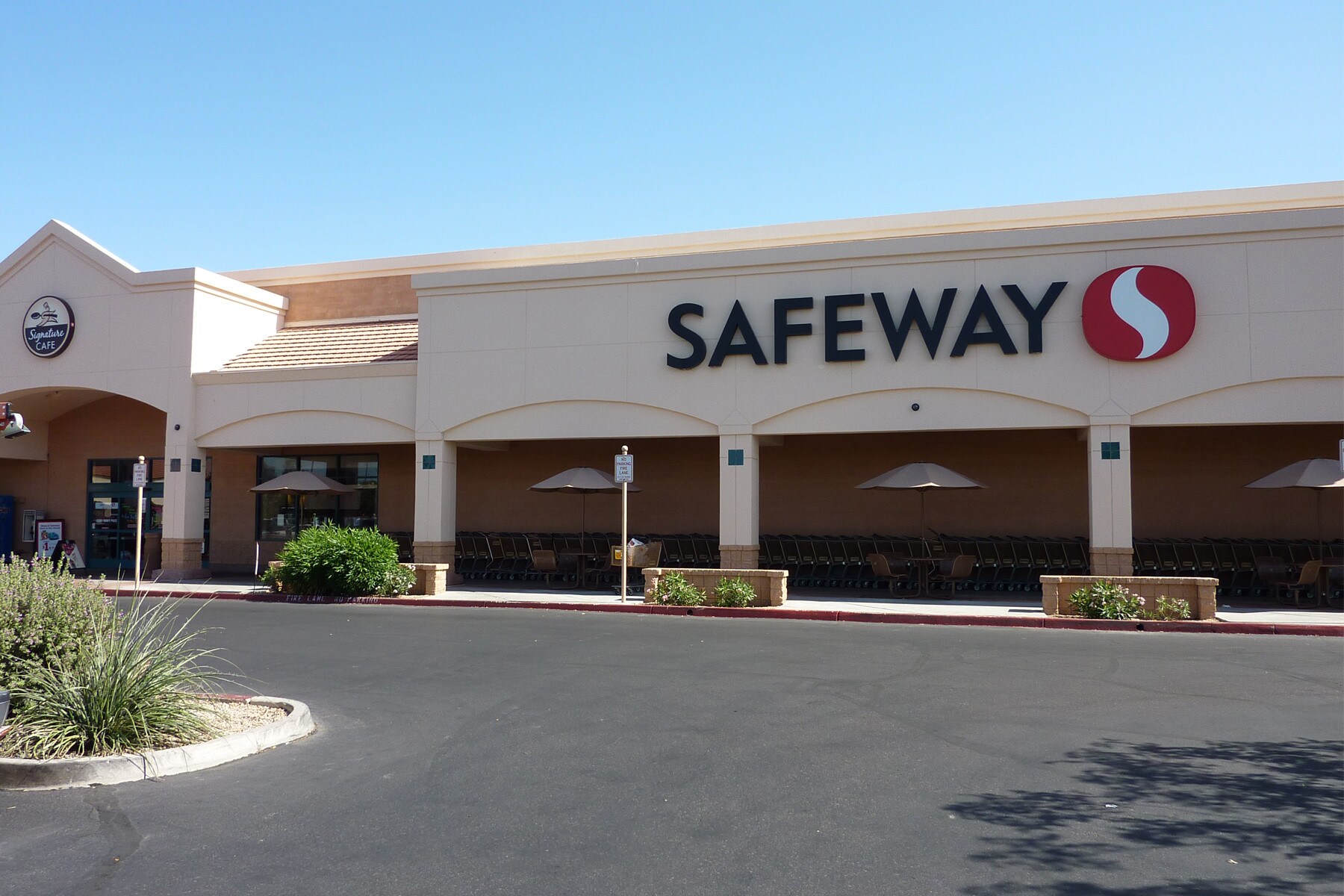 10641 W Olive Ave, Peoria, AZ à louer Photo principale– Image 1 sur 2