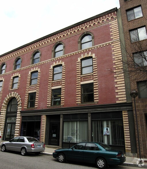 68 Center St, Waterbury, CT à vendre - Photo de l’immeuble – Image 2 sur 35