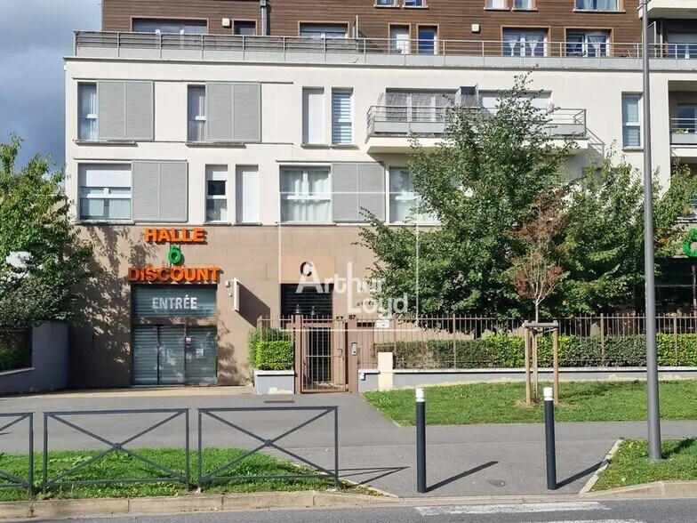 Bureau dans Lognes à louer - Photo de l’immeuble – Image 1 sur 5