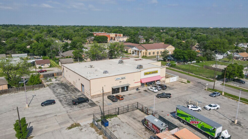 3900-3906 Hemphill St, Fort Worth, TX à vendre - Photo de l’immeuble – Image 1 sur 4