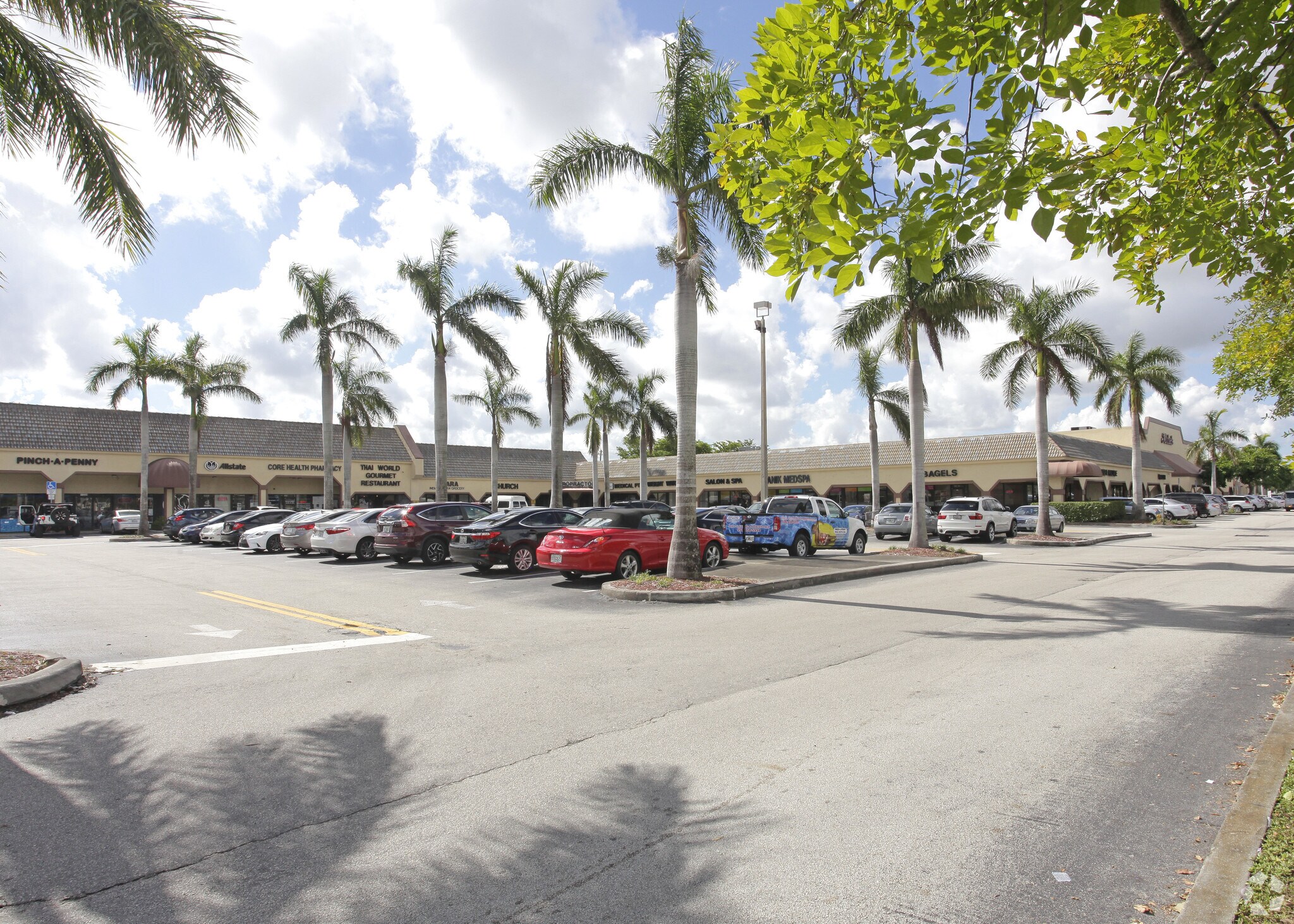 11210-11300 Pines Blvd, Pembroke Pines, FL à louer Photo principale– Image 1 sur 20