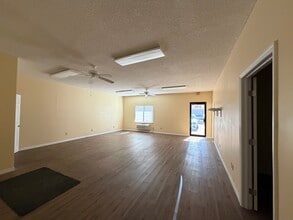 4261 Spruce Creek Rd, Port Orange, FL à louer Photo intérieure– Image 2 sur 4