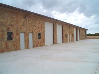 Plus de détails pour 123 Holmes Rd, Liberty Hill, TX - Industriel/Logistique à louer