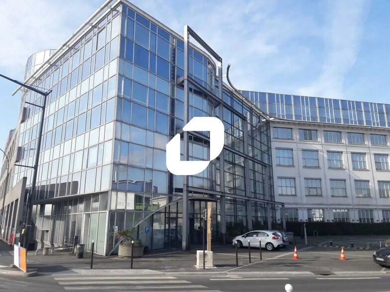 Bureau dans Ivry-sur-Seine à louer - Photo de l’immeuble – Image 1 sur 8