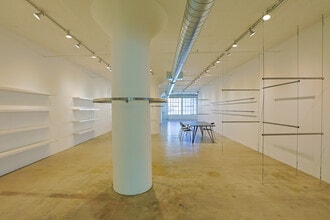 127 E 9th St, Los Angeles, CA à louer Photo intérieure– Image 2 sur 16