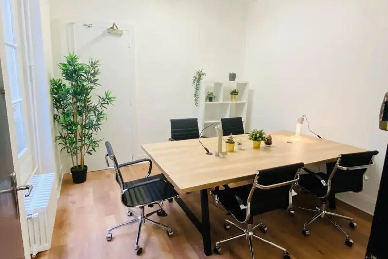 20 Rue Godot De Mauroy, Paris à louer - Photo de l’immeuble – Image 3 sur 13