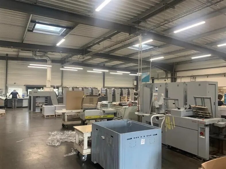 Local d’activités dans Le Controis-en-Sologne à louer - Photo de l’immeuble – Image 1 sur 6