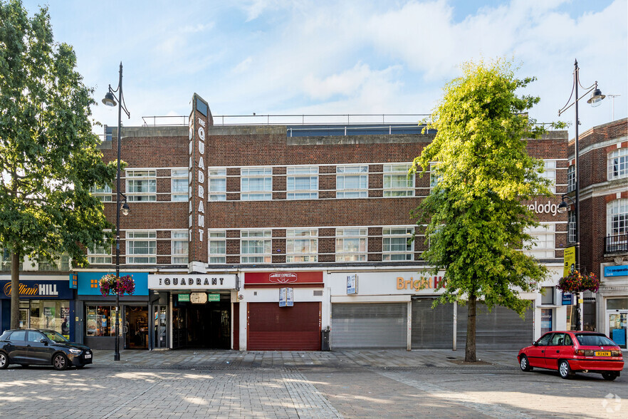 1-3 Quadrant Arcade, Romford à vendre - Photo de l’immeuble – Image 2 sur 19