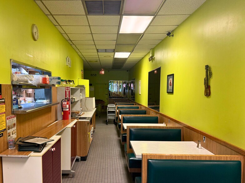 2783 3rd Ave, Bronx, NY à louer - Photo de l’immeuble – Image 2 sur 11