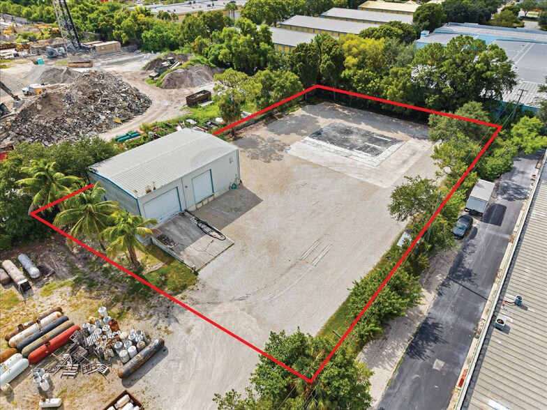 3596 Prospect Ave, Naples, FL à louer - Photo de l’immeuble – Image 1 sur 10