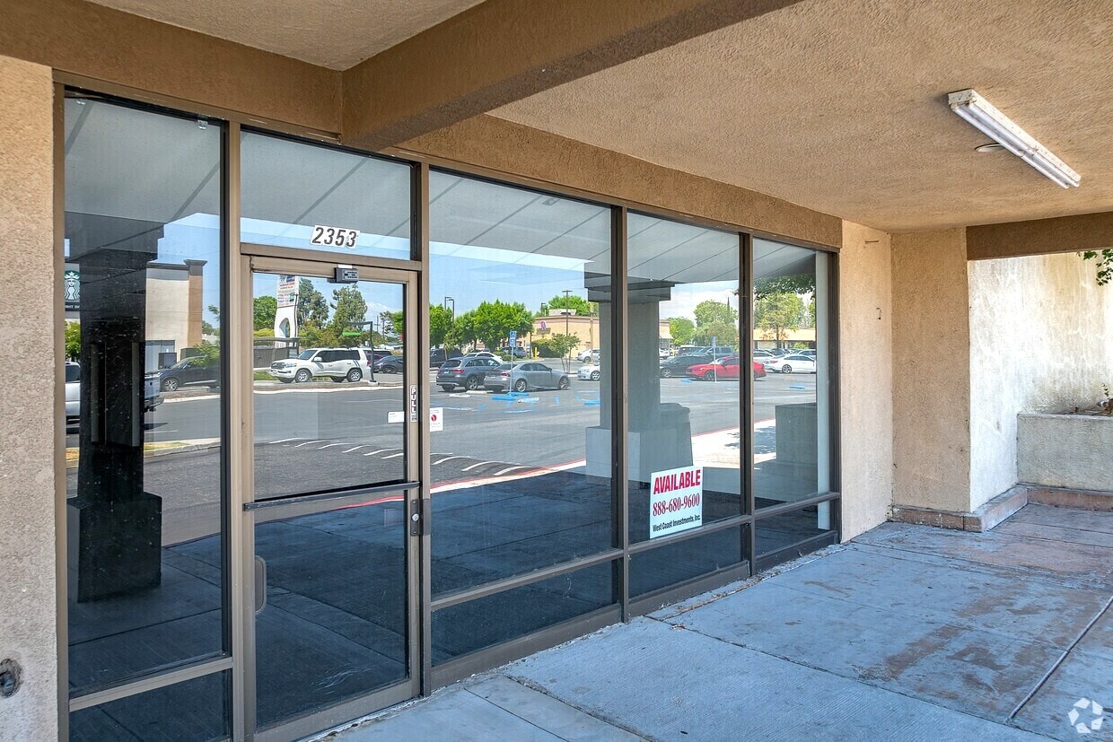 2313-2523 N Chester Ave, Bakersfield, CA à louer Photo intérieure– Image 1 sur 1